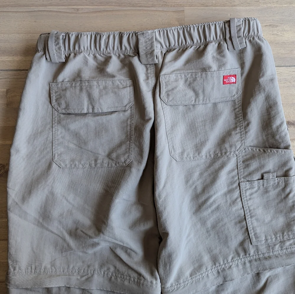 The North Face‎ Men's Convertible Pants/Shorts (Sz M)